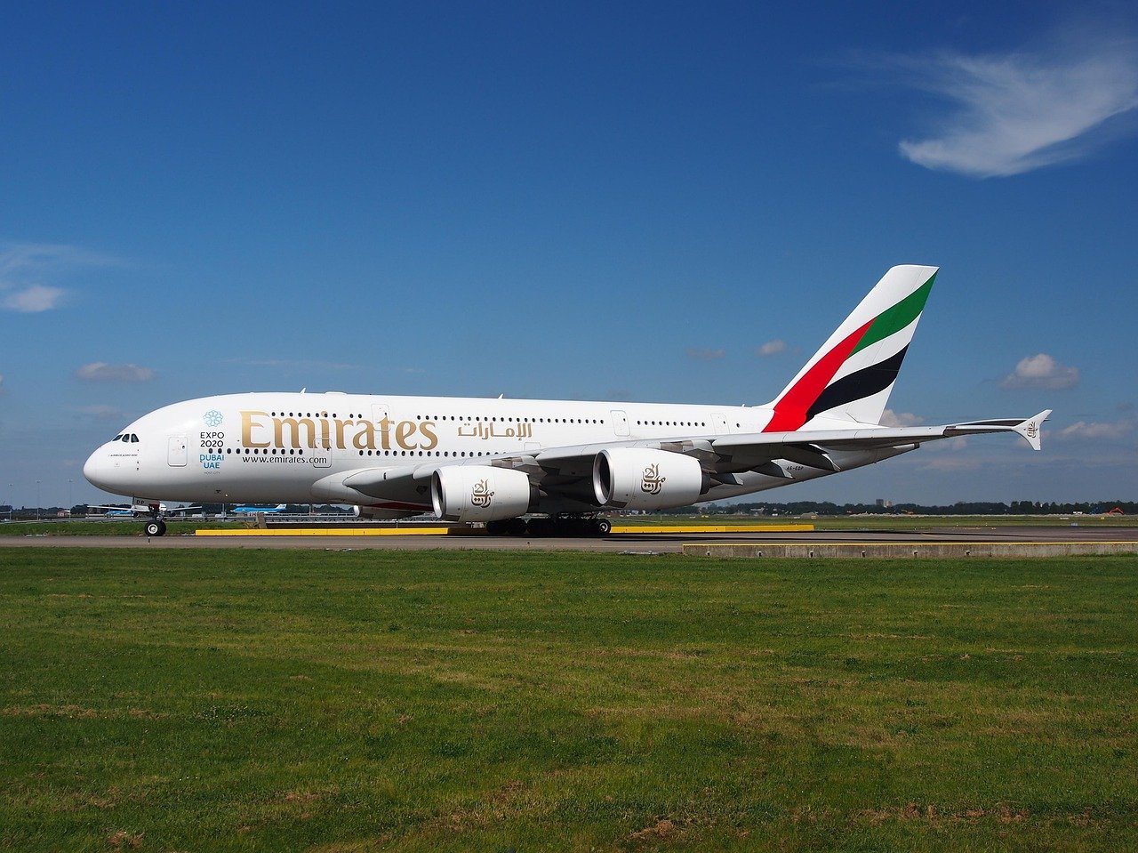 a380-2 A380 Emirates rénové : découvrez la nouvelle cabine Premium Economy sur la liaison Nice-Dubaï