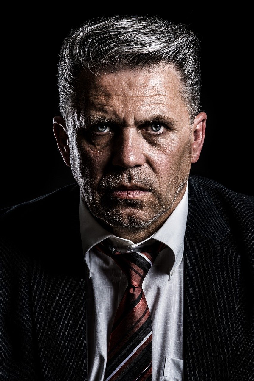 découvrez tout sur les influenceurs : leur rôle, leur impact sur les réseaux sociaux et comment ils transforment les tendances du marketing digital en 2024.