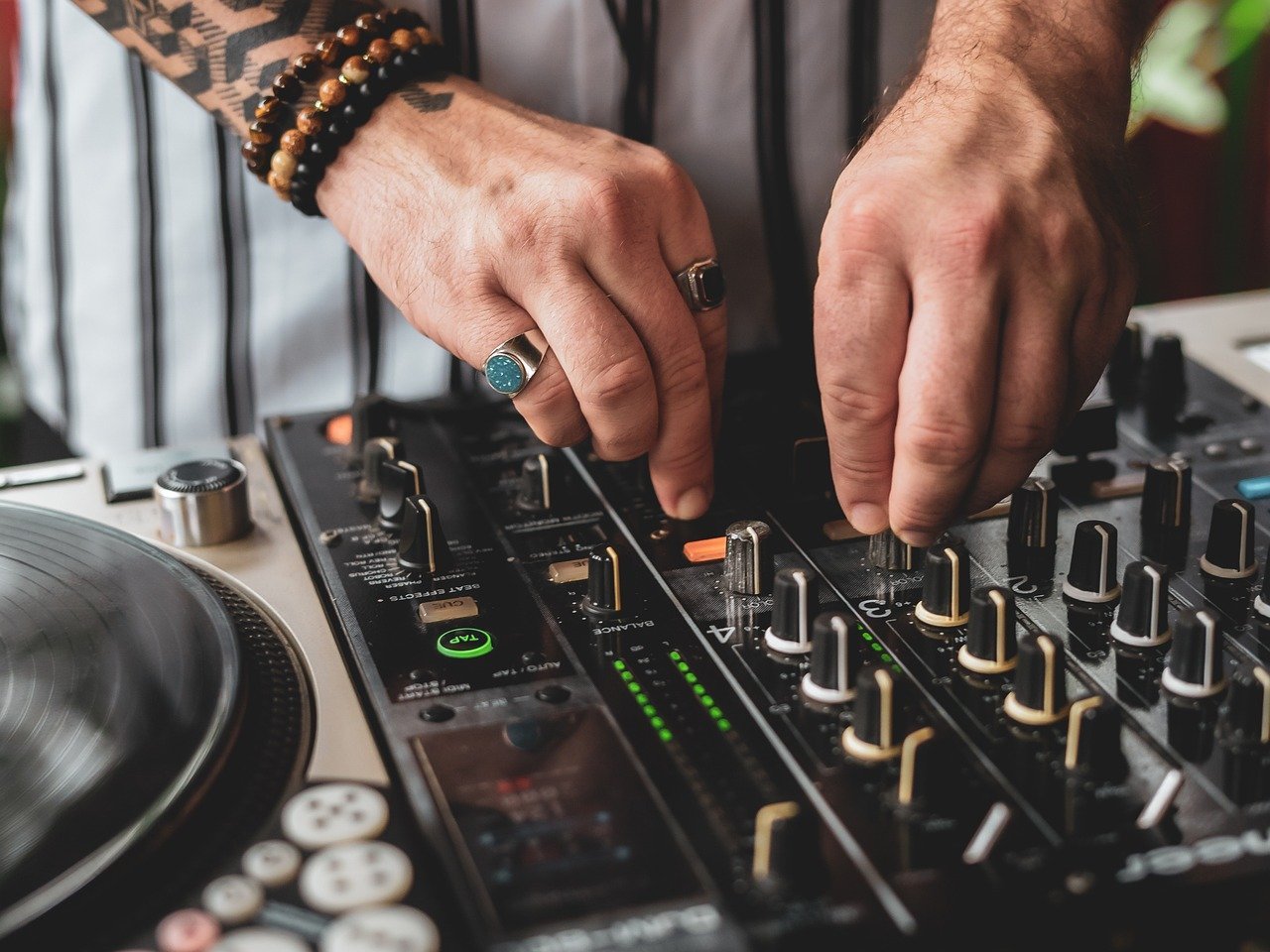 découvrez des spectacles en direct captivants avec notre offre de divertissement live, idéale pour tous les âges et tous les goûts.