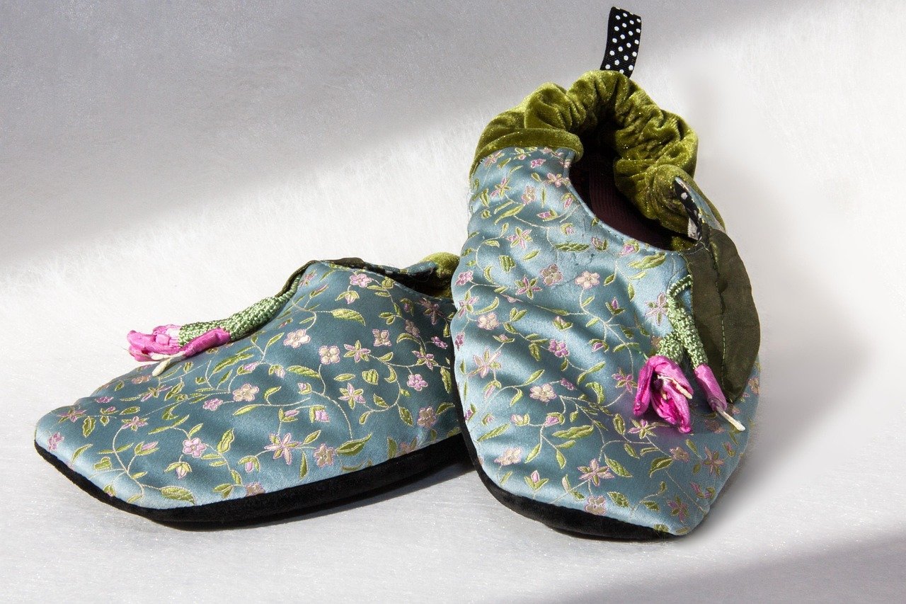 découvrez nos chaussures alliant confort et style pour un look tendance toute la journée.