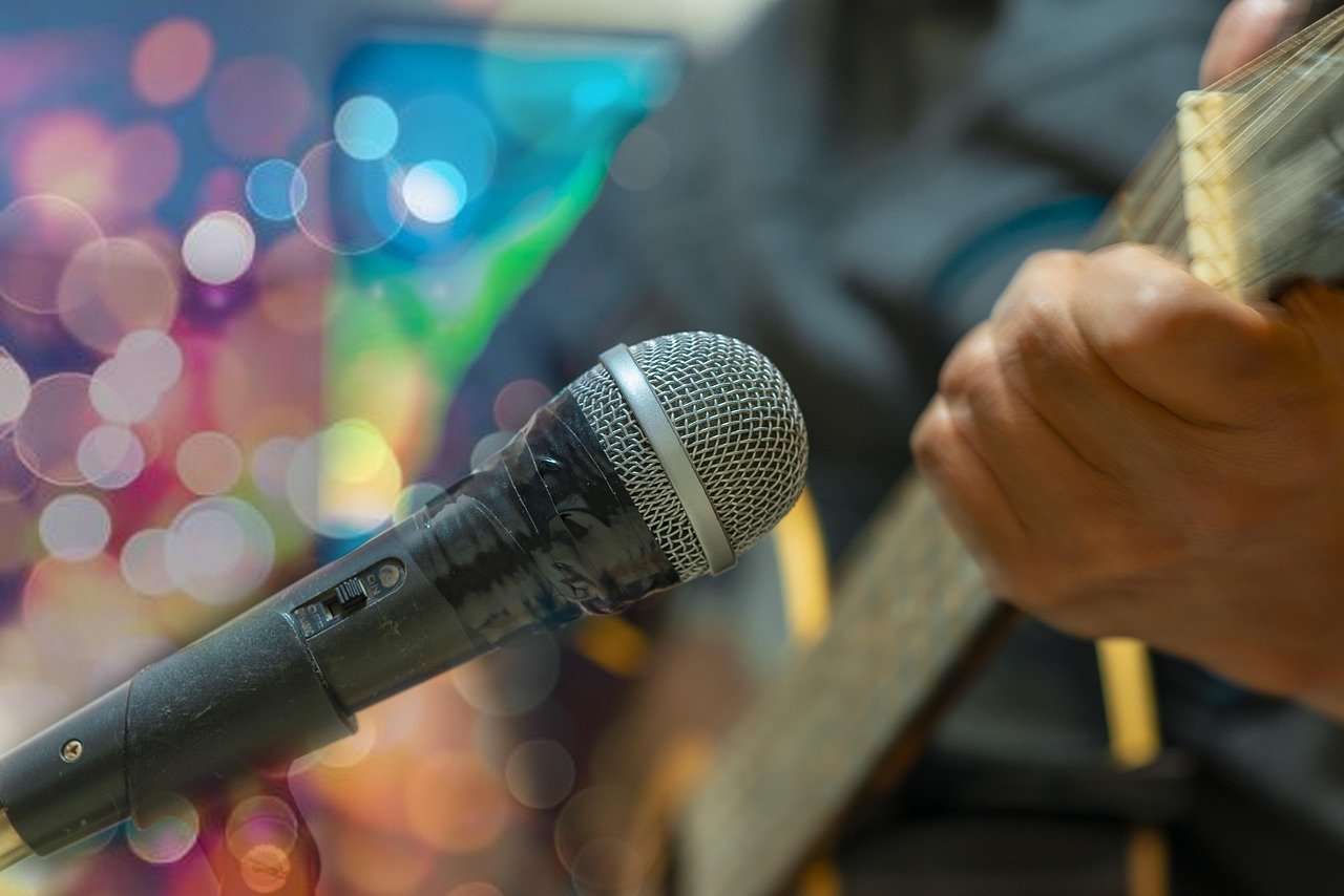 karaoke-1 Karaoké au cinéma : chaos, connexions inattendues et scènes mémorables