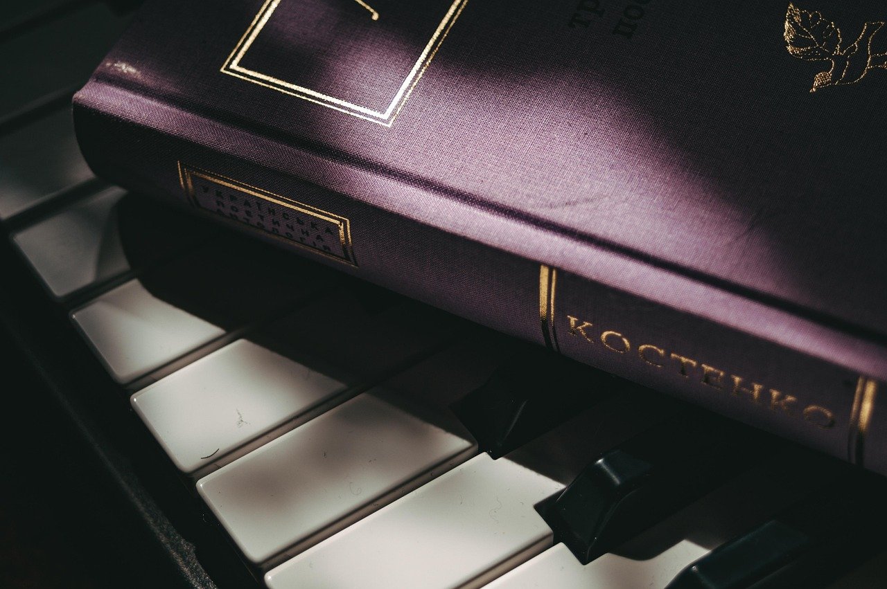 découvrez le paris book festival, un événement incontournable pour les passionnés de littérature avec des rencontres d'auteurs, des dédicaces et des nouveautés éditoriales.