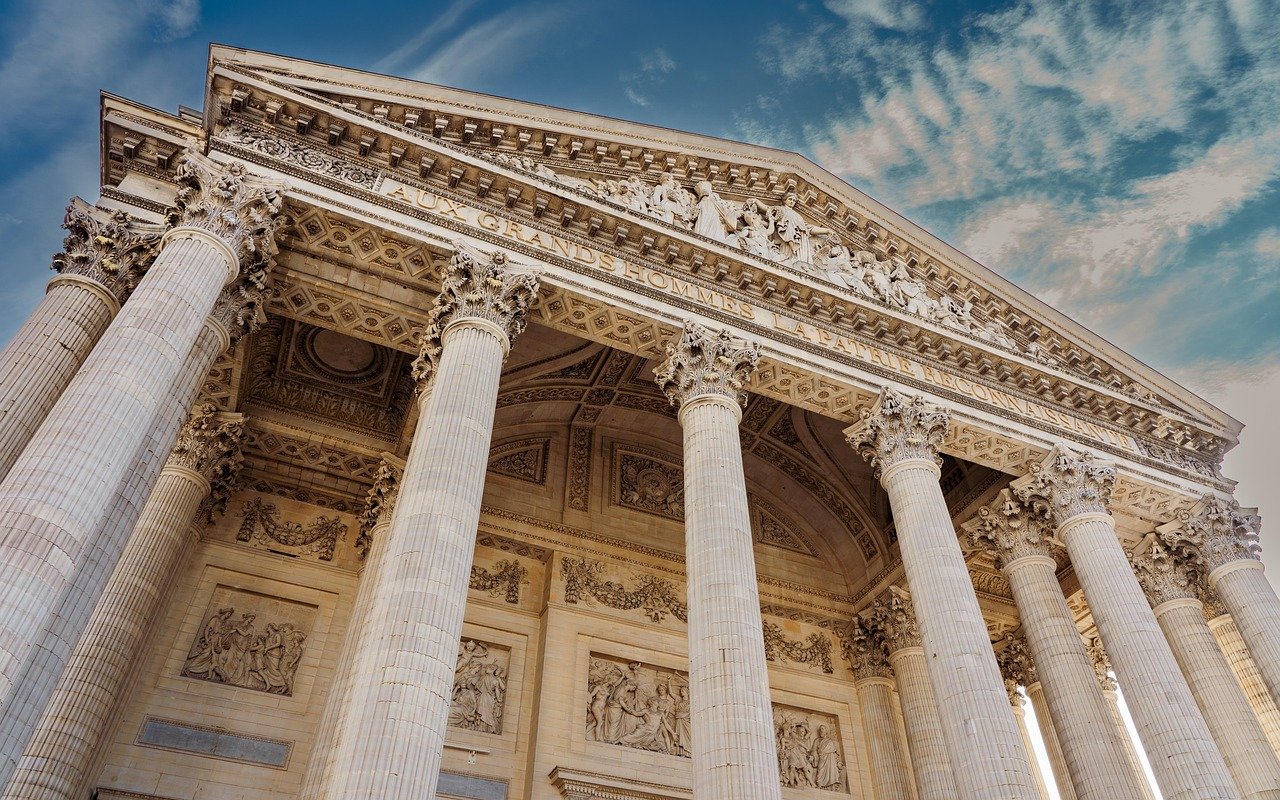 découvrez paris-roubaix, la célèbre course cycliste française connue pour ses pavés légendaires et son défi unique, un incontournable pour les passionnés de cyclisme.