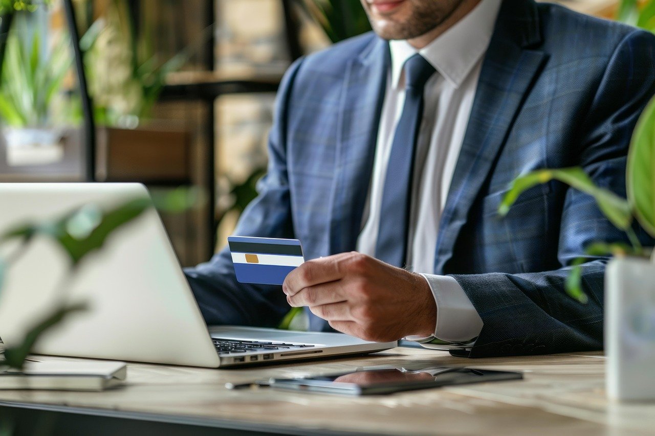 executive-pay-gap-2 Économie : L'écart se creuse - les salaires des dirigeants flambent trois fois plus vite que ceux des employés