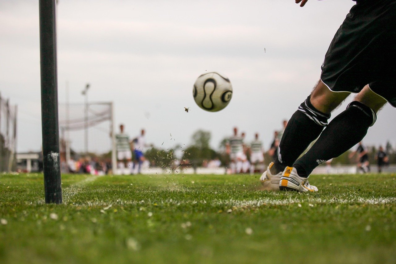 football-21 Supportez votre club favori de la poule F avec Le Maine Libre football club – À vos votes !