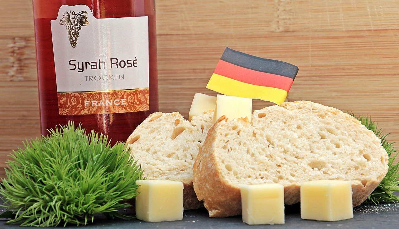 découvrez le football en allemagne, son histoire riche, ses clubs emblématiques et la passion des supporters.