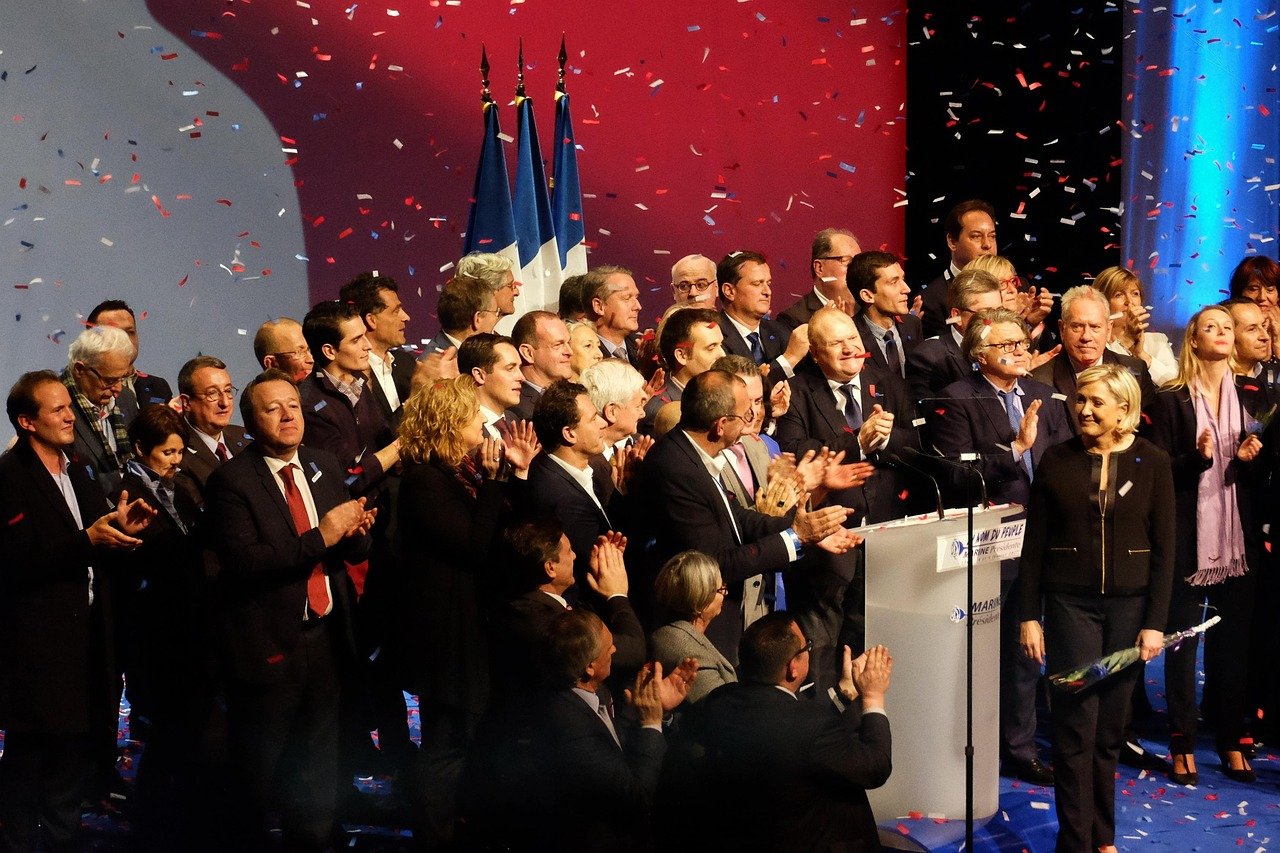 découvrez les dernières actualités et analyses sur la politique française, les partis, les élections et les enjeux nationaux.