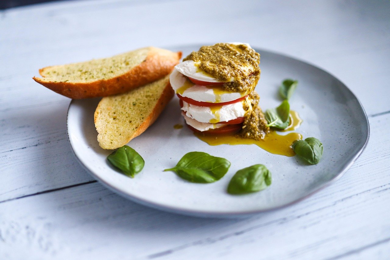 découvrez l'univers de la gastronomie : recettes savoureuses, techniques culinaires, et tendances gastronomiques pour éveiller vos papilles.
