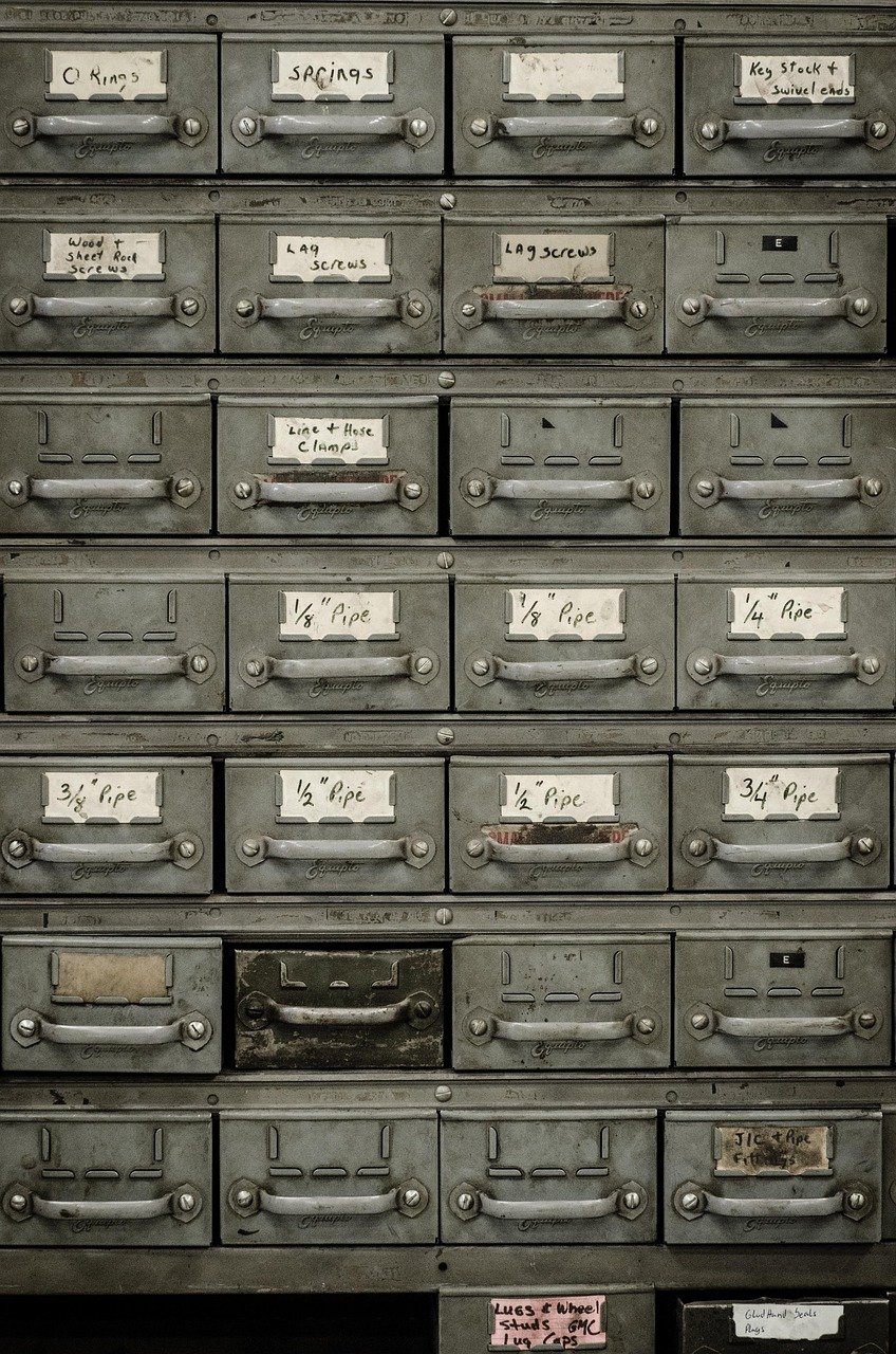découvrez notre boîte aux lettres sécurisée et pratique, idéale pour recevoir tous vos courriers et colis en toute simplicité.