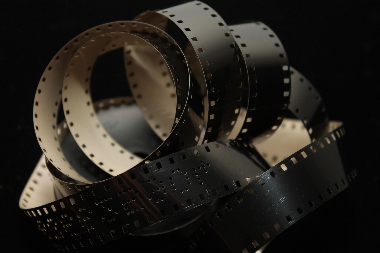 découvrez l'opposition au projet de loi allemand sur le financement des films visant netflix, et ses impacts potentiels sur l'industrie cinématographique en allemagne.