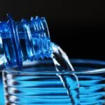 découvrez la réglementation sur les bouteilles en plastique, incluant les normes de production, recyclage et réduction pour un impact environnemental réduit.