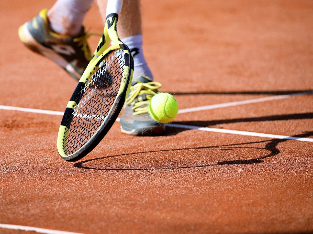 tennis-1 Tennis : Jannik Sinner en route vers la finale et sur le point de battre un nouveau record historique