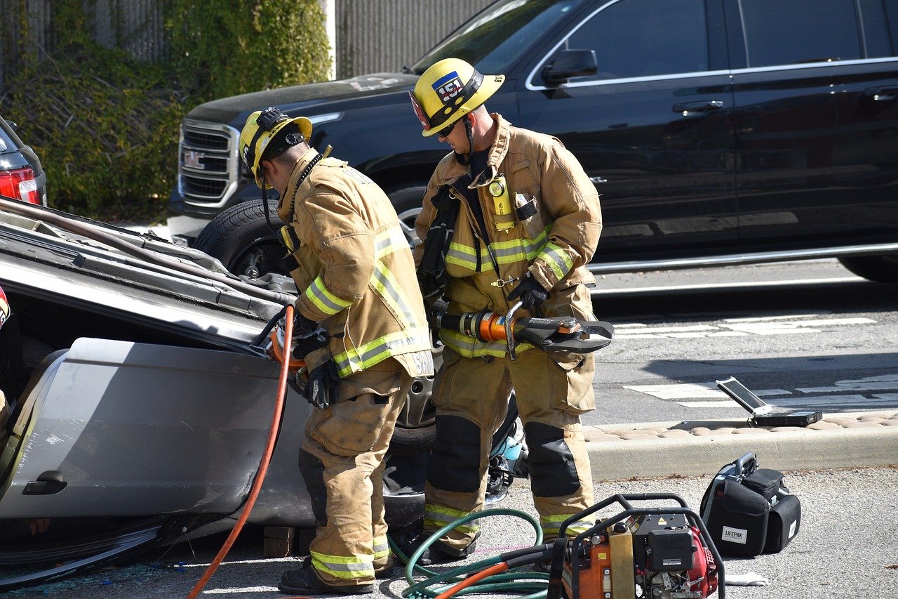 découvrez des informations essentielles et des conseils pratiques pour réagir efficacement en cas d'accident de voiture. sécurité, prévention et démarches à suivre sont détaillées pour vous aider.