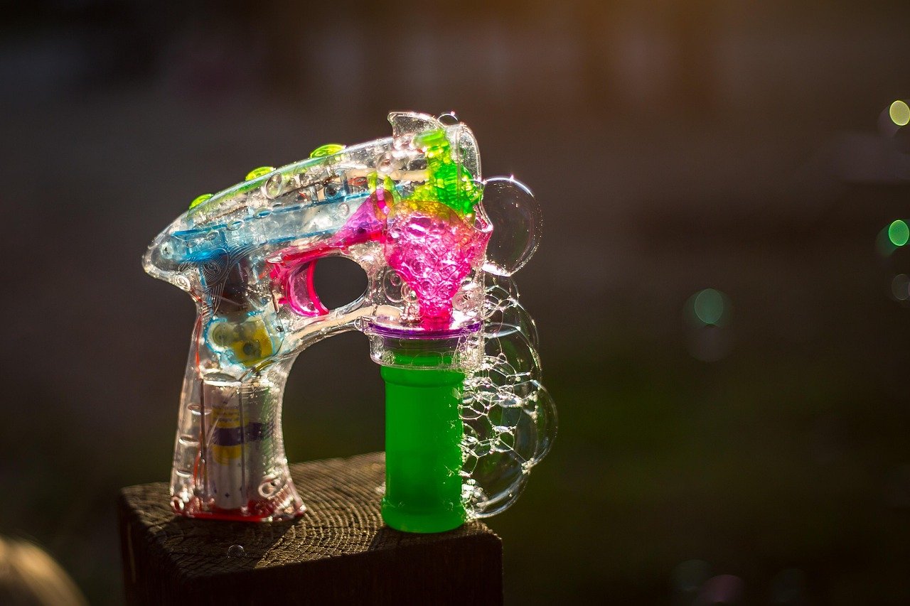 découvrez notre sélection de jouets de jardin pour enfants, parfaits pour s'amuser en plein air et développer leur créativité.