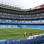 découvrez le rôle essentiel du milieu de terrain dans le football, ses responsabilités, techniques et impact sur le jeu.