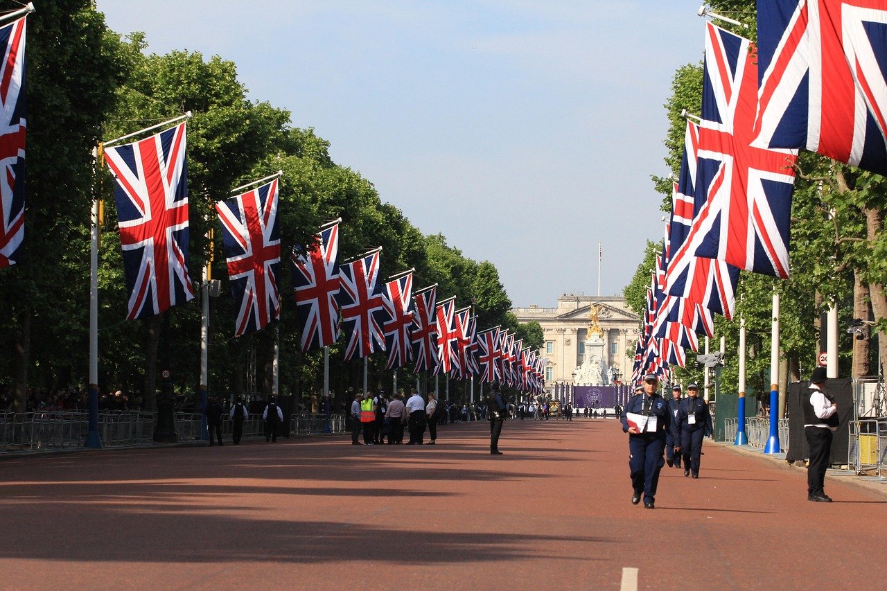 découvrez l'impact et l'héritage de la reine elizabeth ii en lien avec la coupe du monde, une célébration unique mêlant royauté et passion du football.