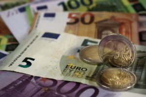 découvrez comment optimiser votre patrimoine de retraité en europe grâce à des stratégies d'investissement adaptées et une gestion financière efficace.