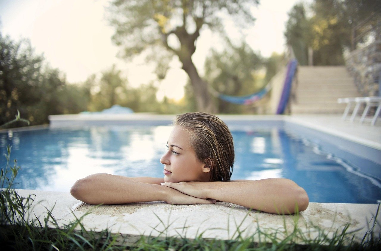 découvrez revolutionary pool, la piscine innovante qui transforme votre expérience aquatique avec des technologies avancées et un design moderne.