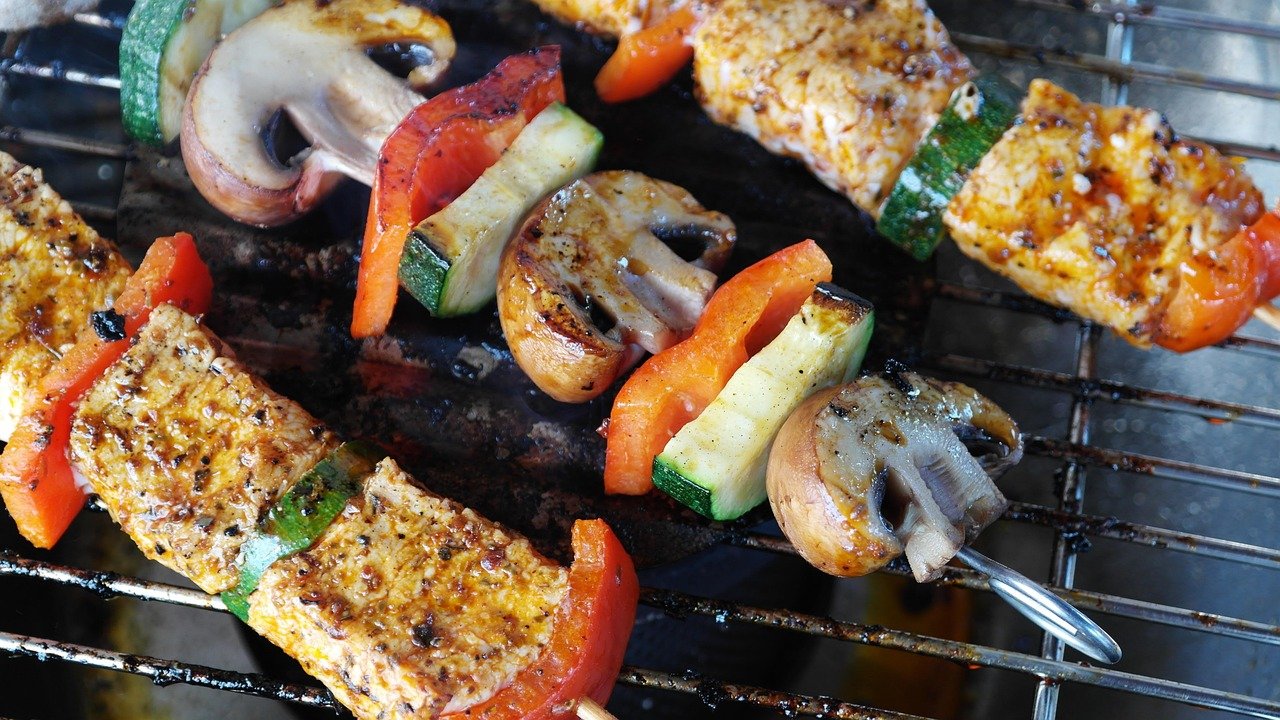 découvrez les dernières innovations en matière de barbecue pour des grillades savoureuses et faciles à préparer, alliant technologie et convivialité.