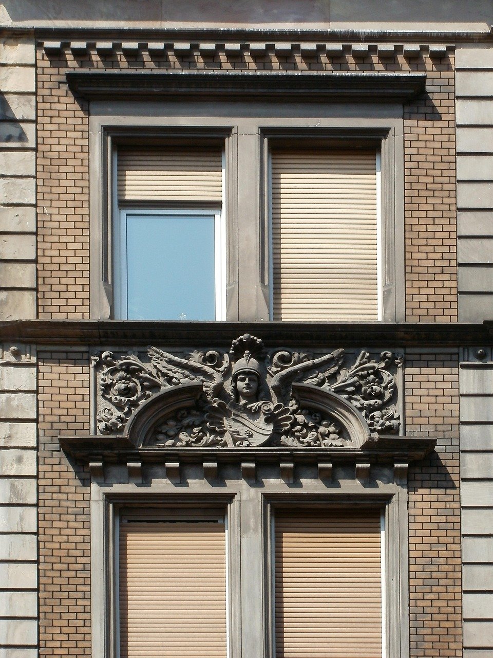 restauration de façades historiques : redonnez vie au patrimoine architectural avec des techniques respectueuses et un savoir-faire expert.
