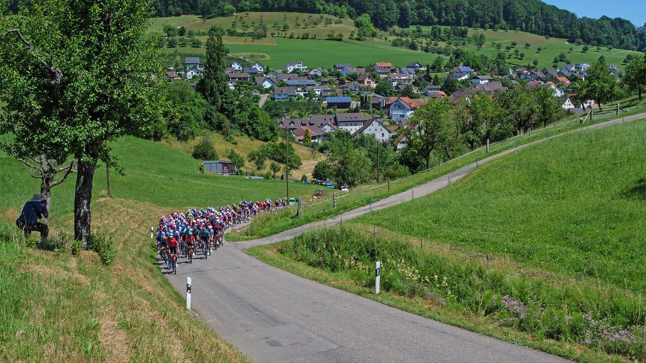 découvrez nos offres exclusives pour des réductions sur les étapes du tour de france et vivez l'aventure cycliste à prix réduit.